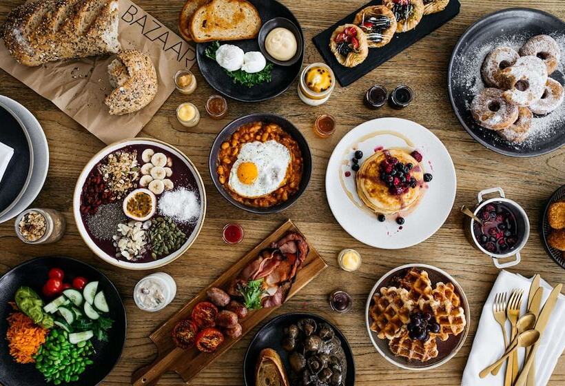 هتل Qt Gold Coast