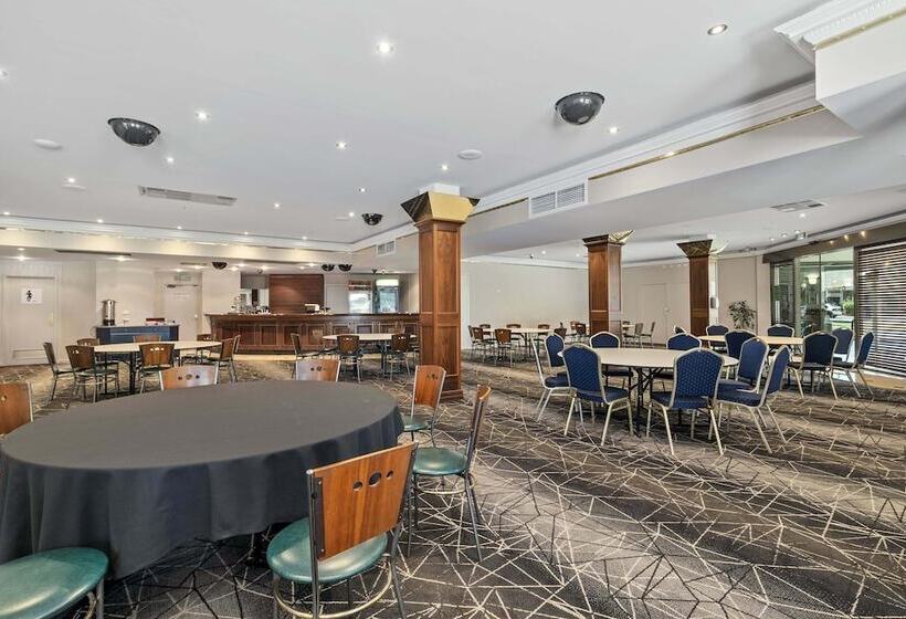 בית מלון כפרי Sherbourne Terrace