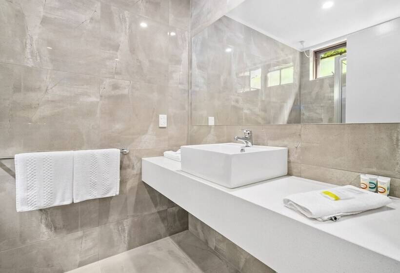 בית מלון כפרי Sherbourne Terrace