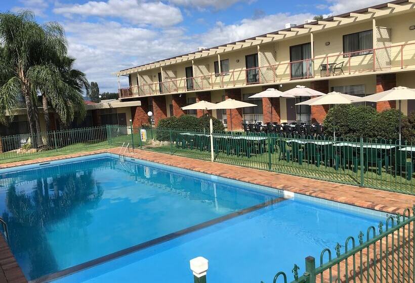 هتل Econo Lodge Gateway Tamworth