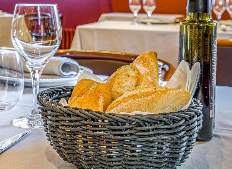 Roc Blanc Hotel & Spa