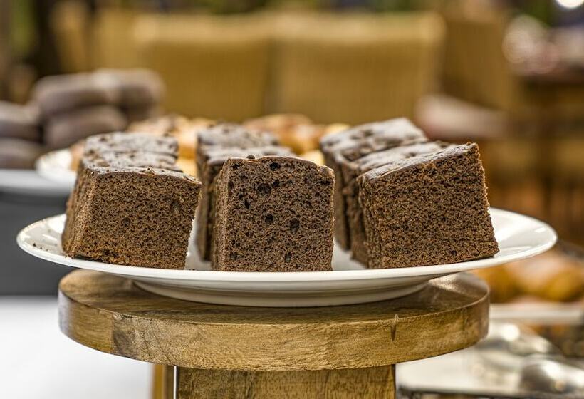 Roc Blanc Hotel & Spa