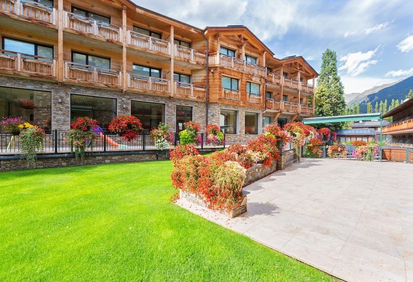 Отель Rutllan & Spa