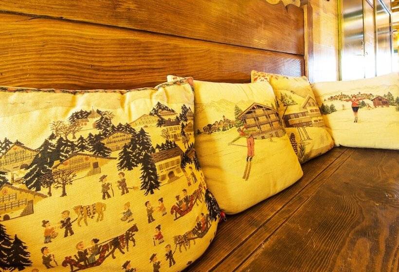 Отель Rutllan & Spa