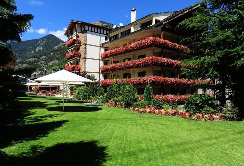 Отель Rutllan & Spa