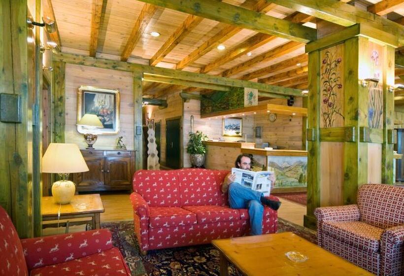 Отель Rutllan & Spa