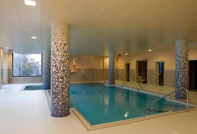 Отель Rutllan & Spa