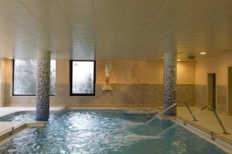 Отель Rutllan & Spa