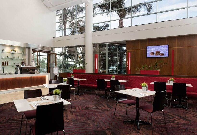 בית מלון כפרי Rydges Parramatta