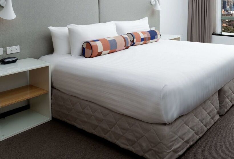 בית מלון כפרי Rydges Parramatta