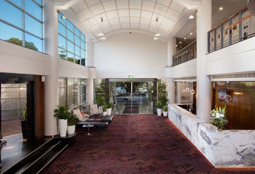 בית מלון כפרי Rydges Parramatta