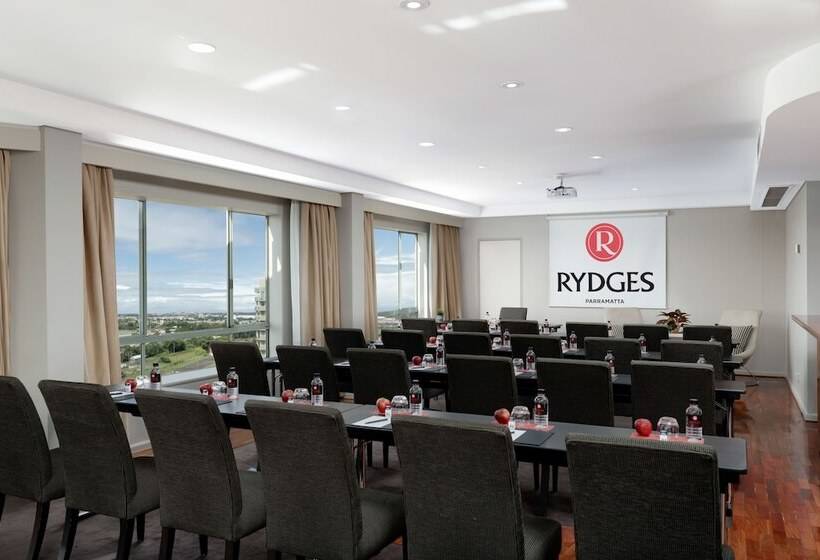 בית מלון כפרי Rydges Parramatta
