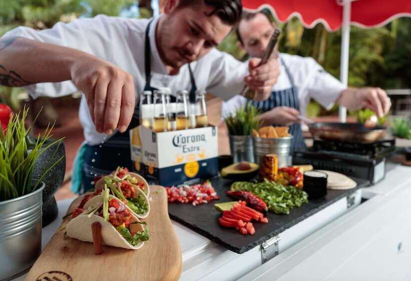 בית מלון כפרי Rydges Parramatta