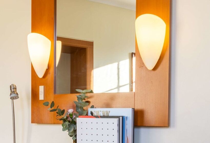 Отель Sydney Harbour