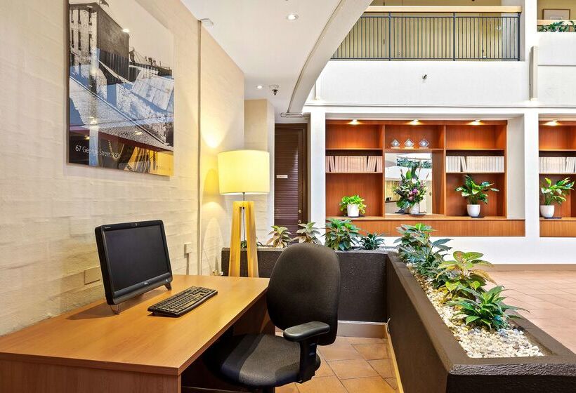 Отель Sydney Harbour