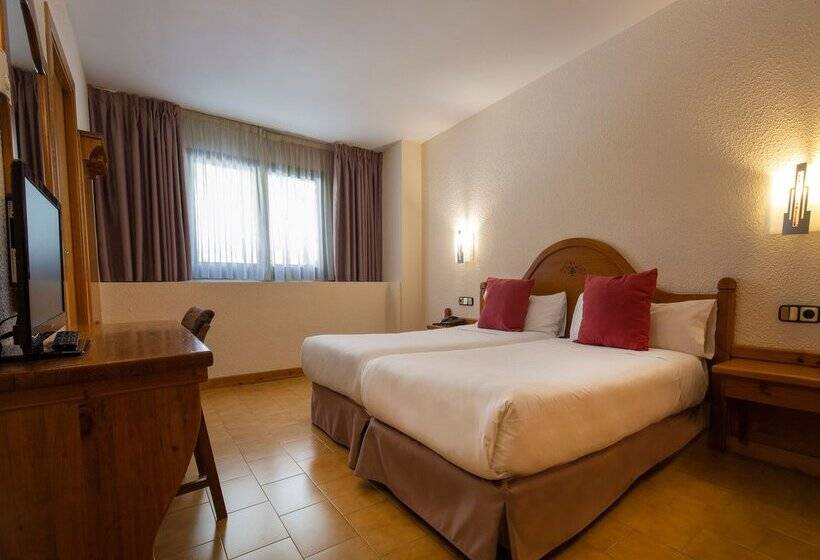 هتل Sant Gothard by Nexta