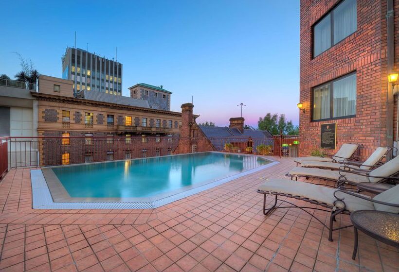 هتل Sir Stamford Circular Quay