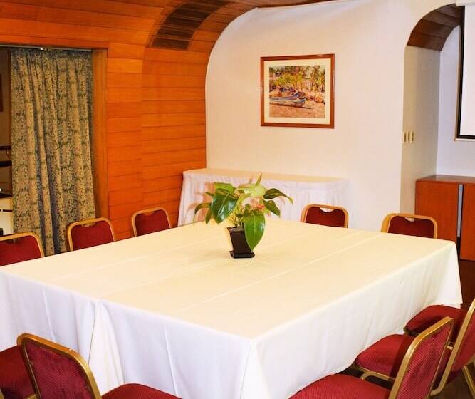 בית מלון כפרי Solans Carlton