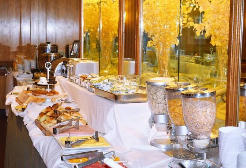 בית מלון כפרי Solans Carlton