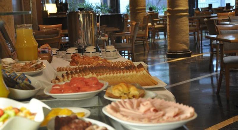 호텔 Solans Riviera