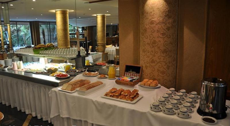 호텔 Solans Riviera