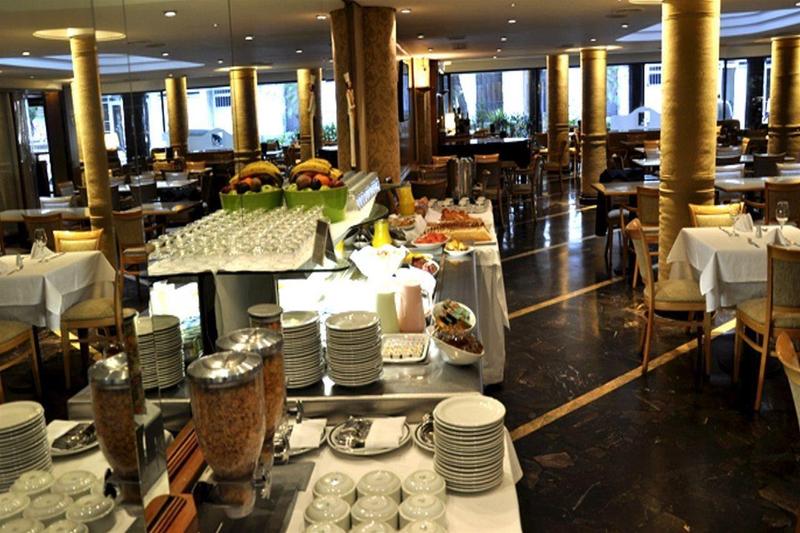 호텔 Solans Riviera