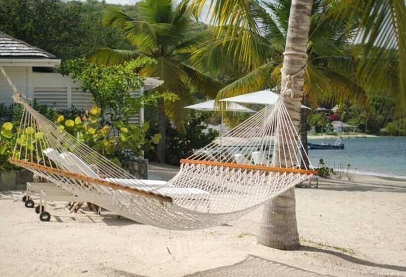 Отель The Inn At English Harbour