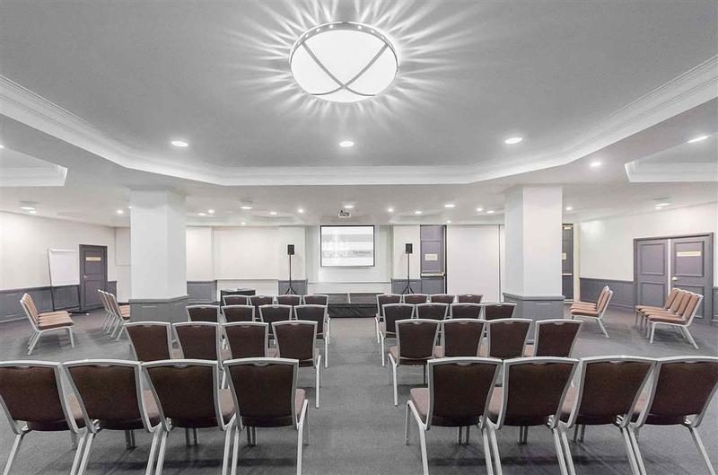 Отель The Menzies Sydney