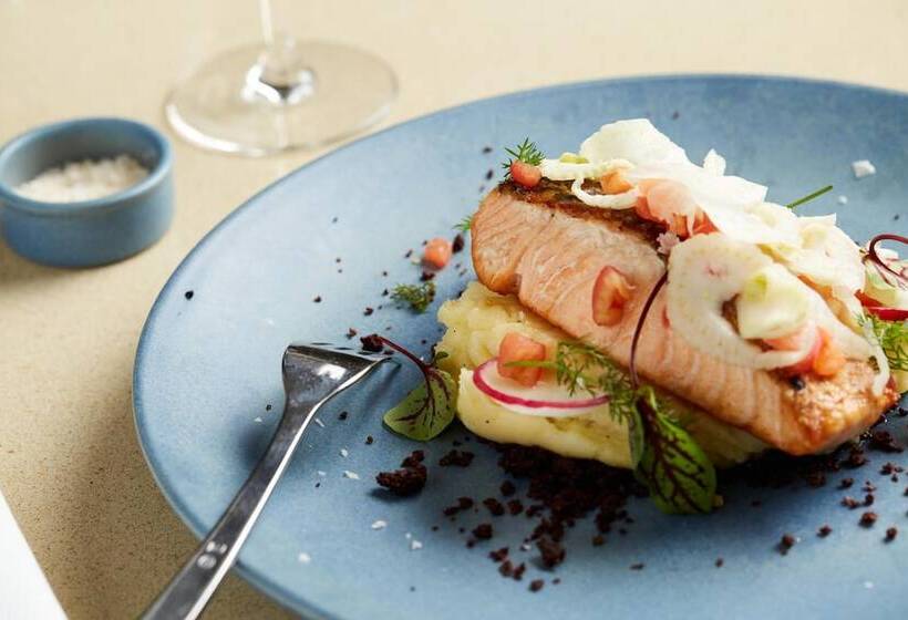 هتل Rydges North Sydney