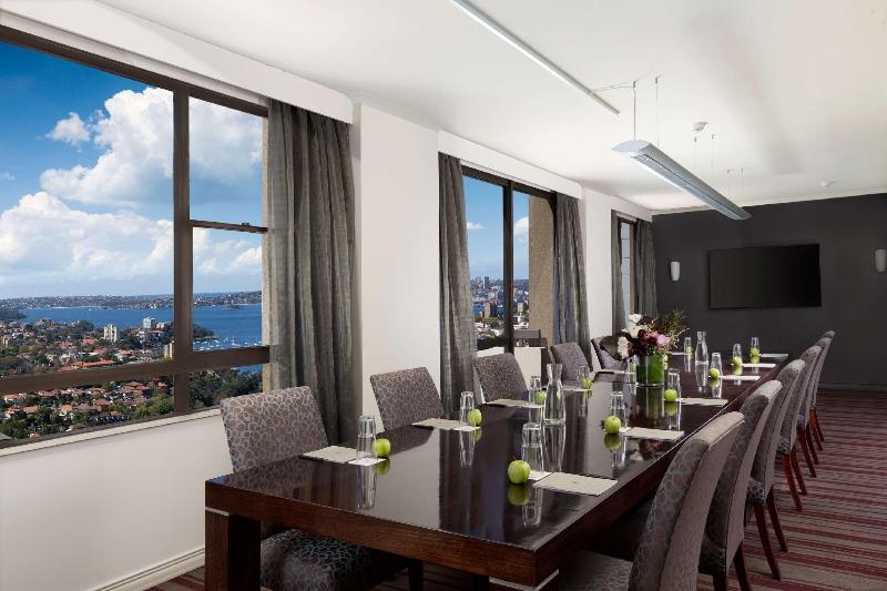 هتل Rydges North Sydney