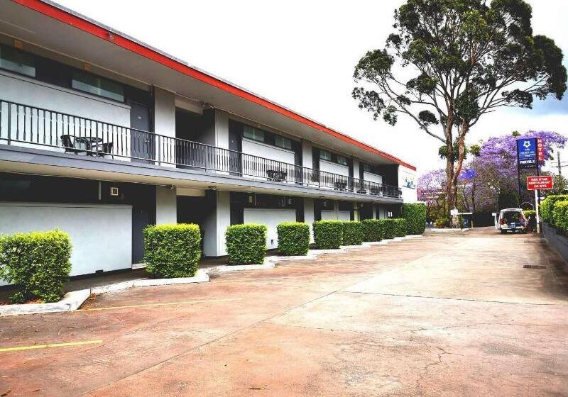 בית מלון כפרי The Select Inn Ryde