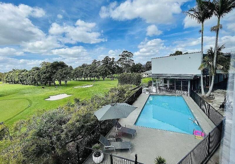 בית מלון כפרי The Select Inn Ryde