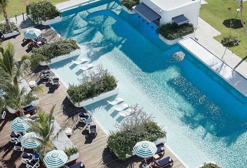 호텔 The Ville Resort Casino