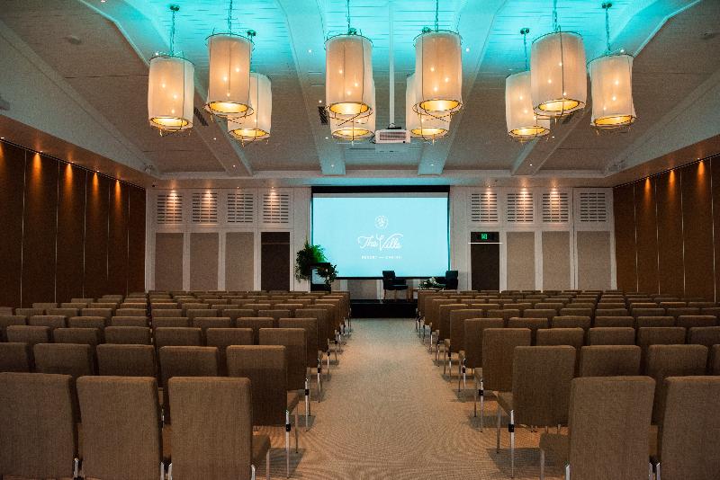 Отель The Ville Resort Casino