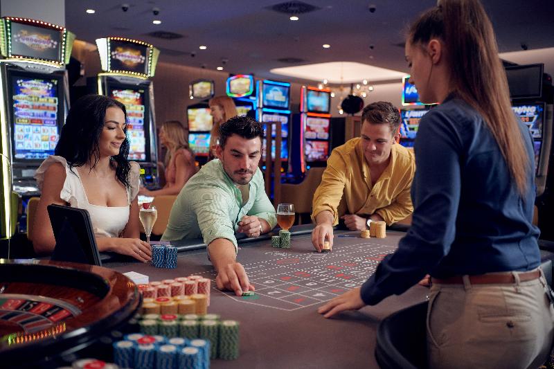 Отель The Ville Resort Casino