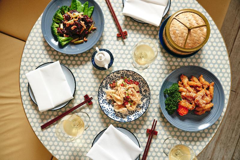 هتل The Ville Resort Casino