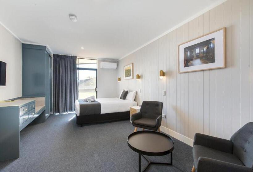 هتل The Wine Vine