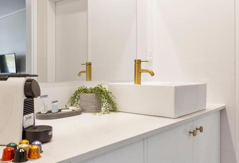 هتل The Wine Vine