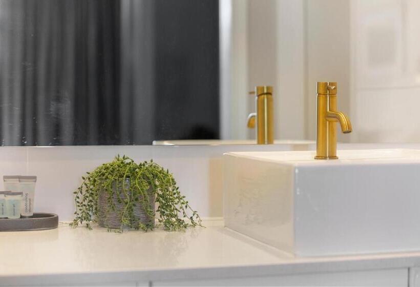 هتل The Wine Vine