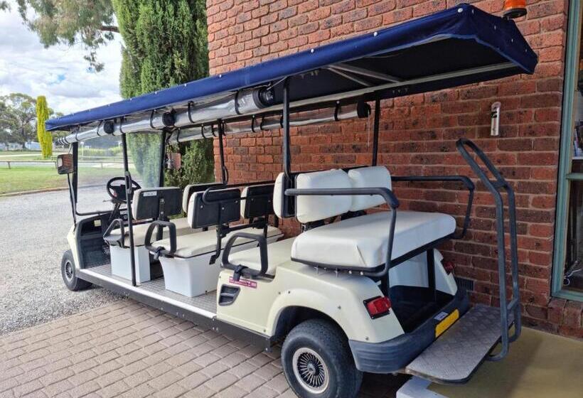 בית מלון כפרי Tooleybuc Club Motor Inn