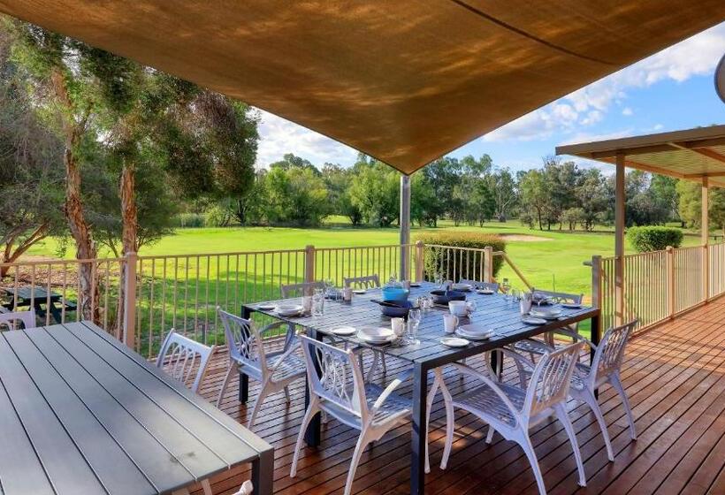 בית מלון כפרי Tooleybuc Club Motor Inn