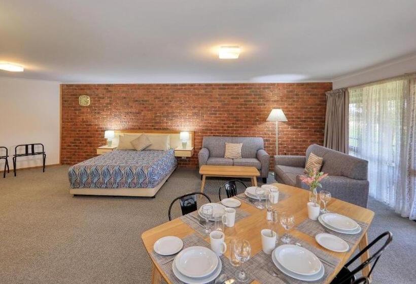 בית מלון כפרי Tooleybuc Club Motor Inn