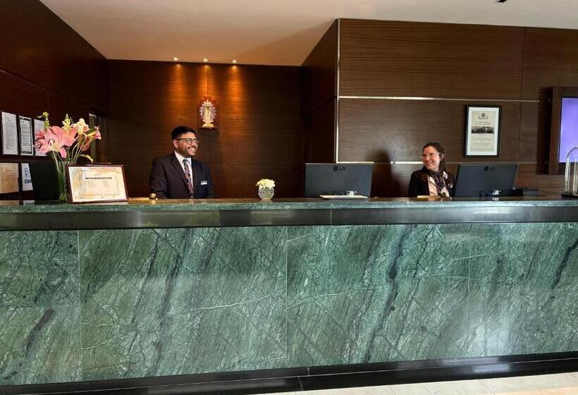 فندق Uthgra Sasso