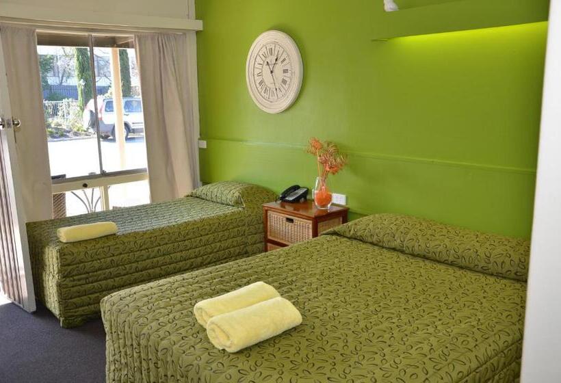 فندق Warwick Motor Inn