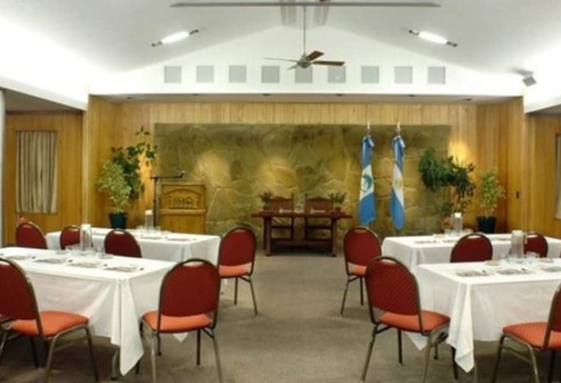 בית מלון כפרי Y Cabanas Le Village