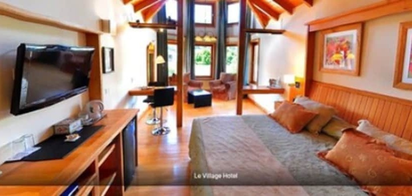 בית מלון כפרי Y Cabanas Le Village