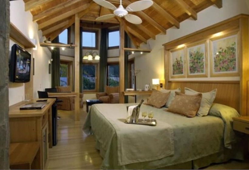 בית מלון כפרי Y Cabanas Le Village