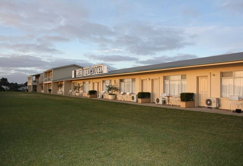 Lakeview Motel And Apartments