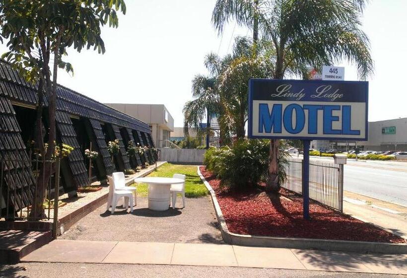 Lindy Lodge Motel