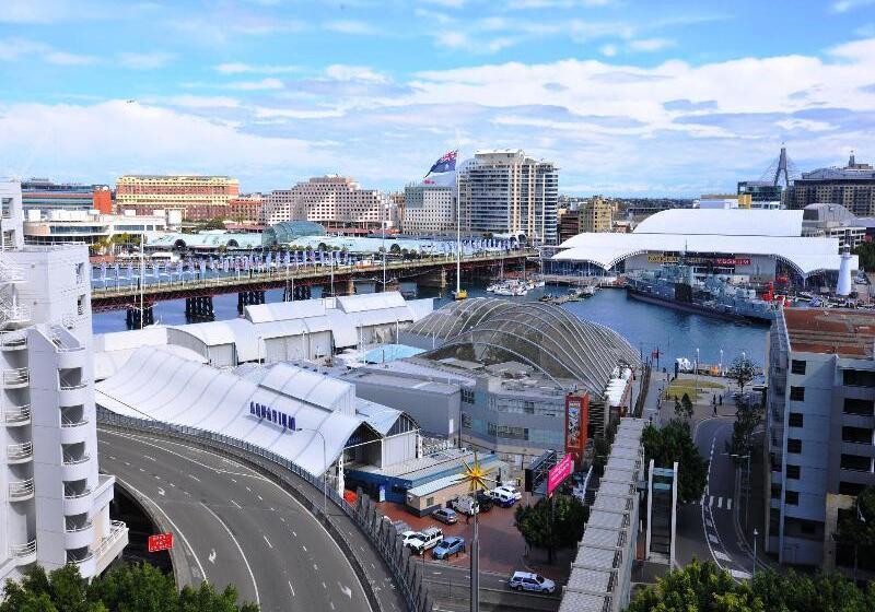 Metro Apartments On Darling Harbour